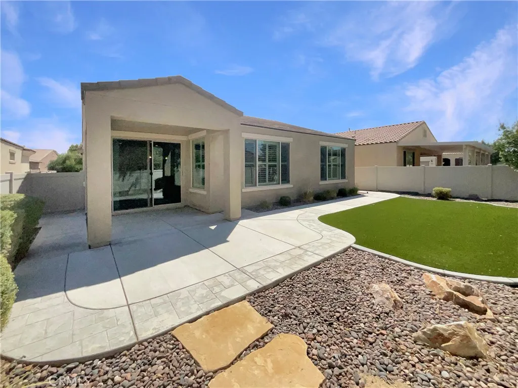 11594 Beryl Street, Apple Valley, California 92308 home-pic-22
